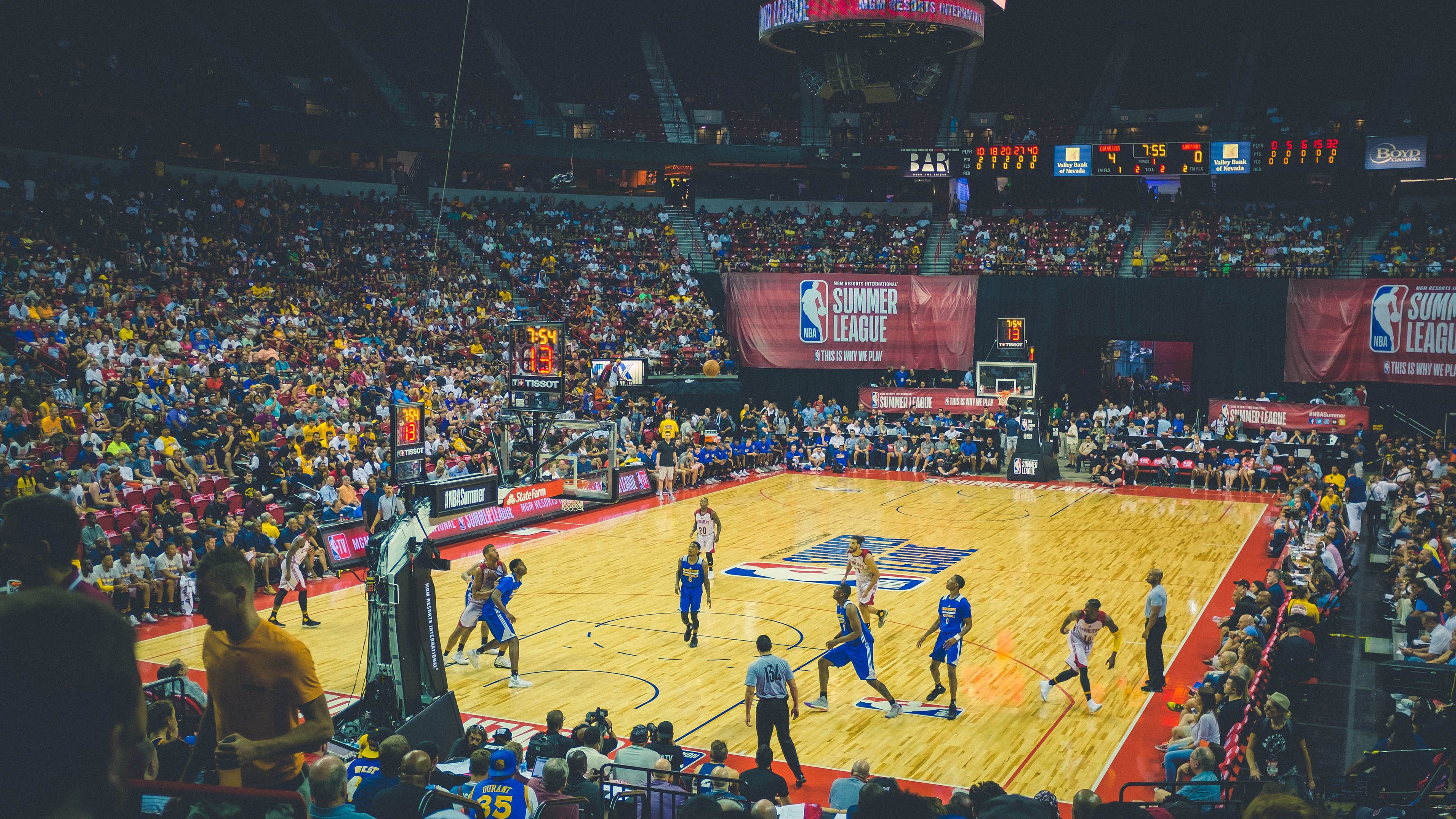 “2025世界运动会东安湖体育公园：跑酷与铁人三项对决精彩纷呈”